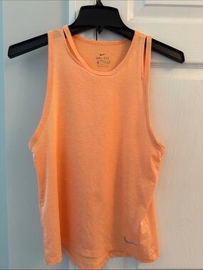 Nike Dri-FIT Women's Peach-Orange Tank Top- like new condition- size XS